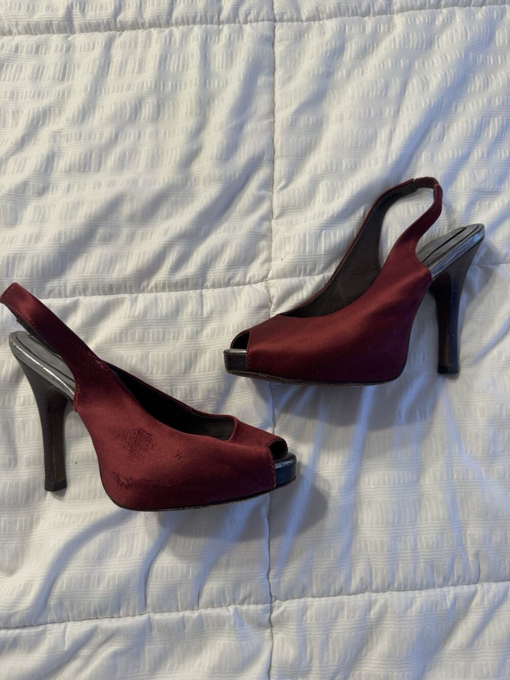 BCBG Max Azria Heels Burgundy Satin Slingback Sandals Peep Toe Stiletto Size 6